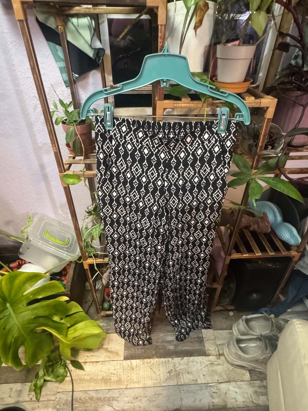 Avenue Black & White Diamond-Print Wide-Leg Pants